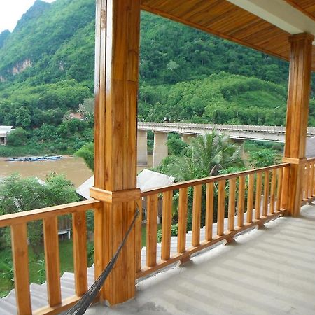 Vongmany Guesthouse Nong Khiaw Luaran gambar